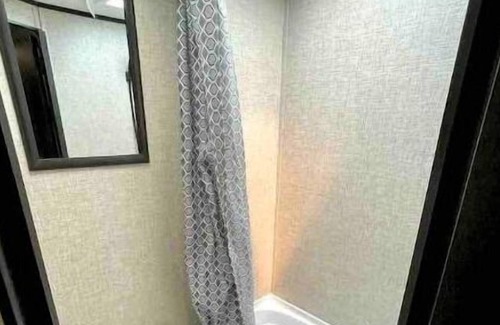 Riverhead Maison | Cozy brand new RV with beautiful views