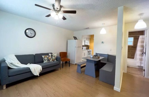 Alachua Maison | Cozy & bright 2-bedroom townhouse in Alachua