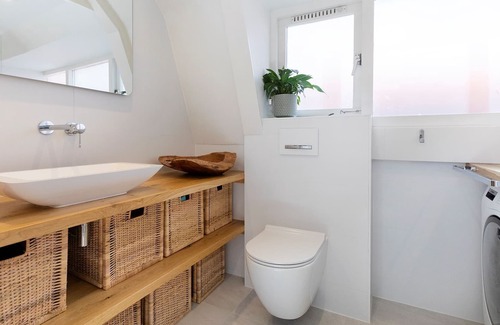 Schinkelbuurt Appartement | Cozy, bright, Luxury 2-floor apartment - very central!