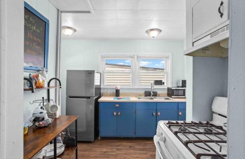 Euclid Maison | Cozy Bungalow 10 Min to DTWN CLE