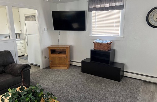 Sterling Maison | Cozy bungalow with 1 bedroom and WiFi, AC in Sterling,
