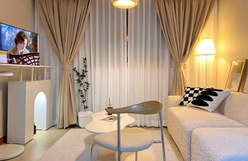 Hwagok-dong Appartement | COZY BUTTERHOUSE, Near Metro, Close to Airport, Hongdae, WIFI, Long Biz Trip, Local Vibe