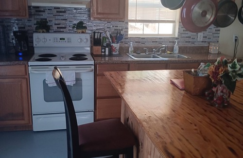 Eastland Cabine | Cozy cabin at Lake Leon. Perfect for fisherman or lake enthusiasts