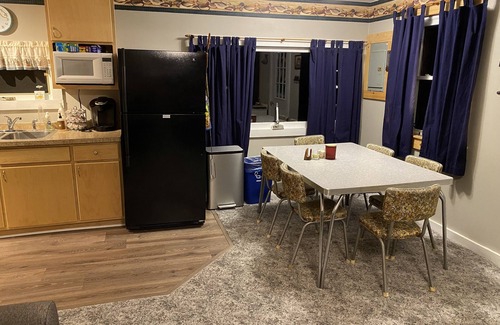 Redfield Cabine | Chalet confortable - North Osceola, NY, camping, détente, chasse, pêche, bois