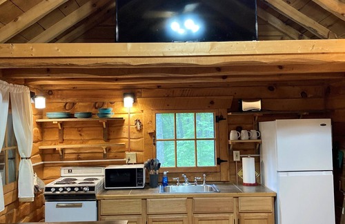 Park Rapids Cabine | Cozy cabin for 2 on Shipman Lake. Peace and tranquility surround you.
