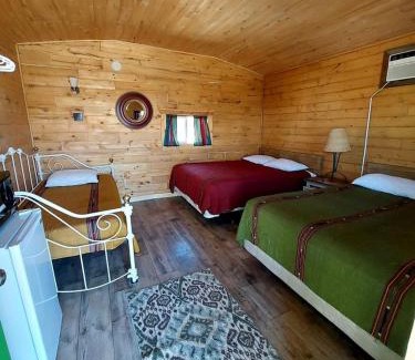 Escalante Maison | Cozy Cabin in Escalante, Utah - Amazing Glamping Spot for Exploring Canyons and National Parks