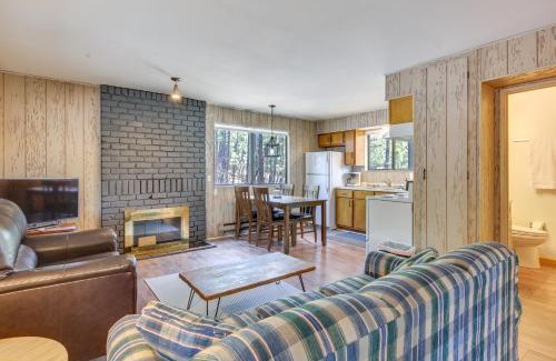 Greer Maison | Cozy Cabin in Greer Hike, Bike and Ski!