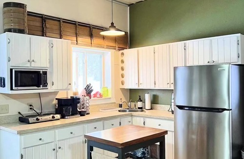 Little Valley Cabine | Cozy cabin in the Little Valley mountains. Only 10 minutes from Ellicottville!
