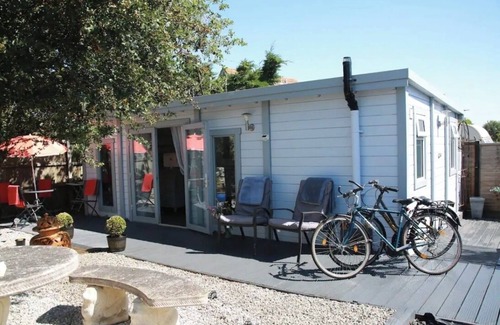 Whitstable Cabine | Cozy cabin in wonderful Seasalter with WiFi, AC