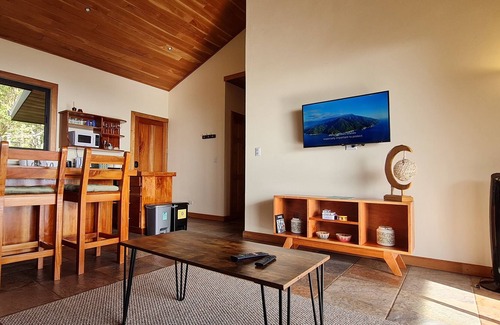 Monteverde Cabine | Cozy cabin located in Monteverde just 5 mins from the local attractions & town.
