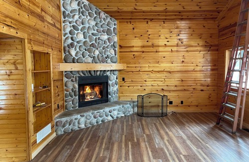 Stacy Cabine | Cozy cabin on a private lake to enjoy year round.