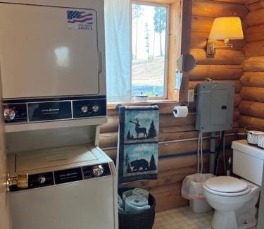 Conner Maison | Cozy Cabin Oxen-Le-Fields Montana