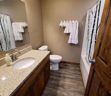 Moscow Maison | Cozy Cabin Rentals for a Family Getaway in Southeastern Iowa