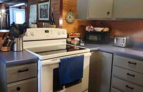 Turin Cabine | Cozy Cabin Sleeps 8 on ATV Trail in Turin NY
