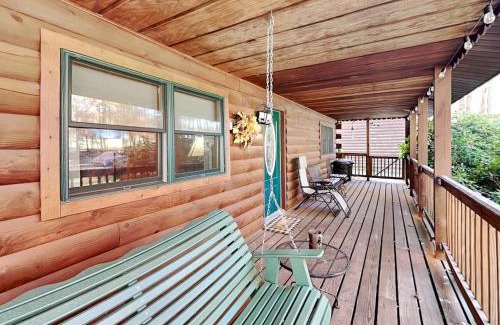 Oakland Maison | Cozy Cabin