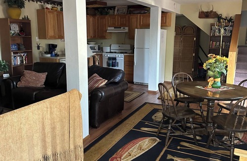 Peninsula Village Cabine | Cozy Cabin walking distance from the lake. Plenty of lake access!