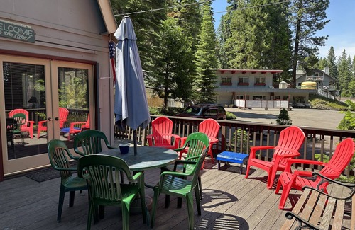 Peninsula Village Cabine | Cozy Cabin walking distance from the lake. Plenty of lake access!