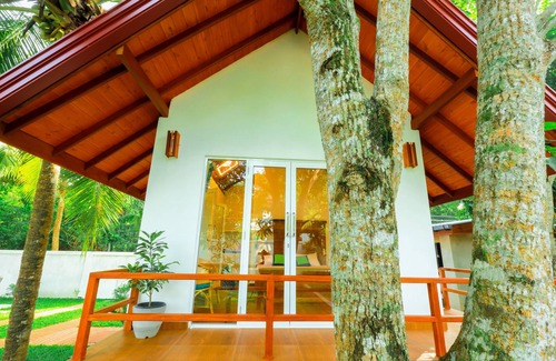 Ahangama Cabine | Cozy cabin with 1 bedroom and WiFi, AC in charming Ahangama