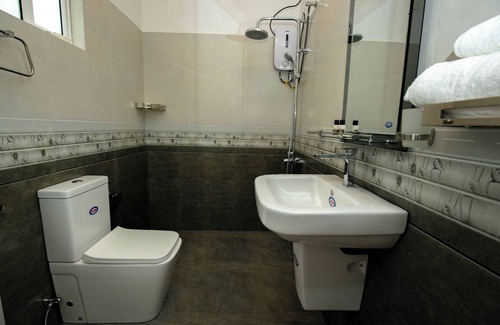 Ahangama Cabine | Cozy cabin with 1 bedroom and WiFi, AC in charming Ahangama