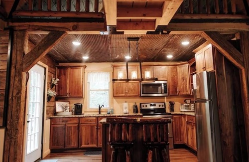 Weikert Cabine | Cozy cabin with AC, WiFi in Weikert PA