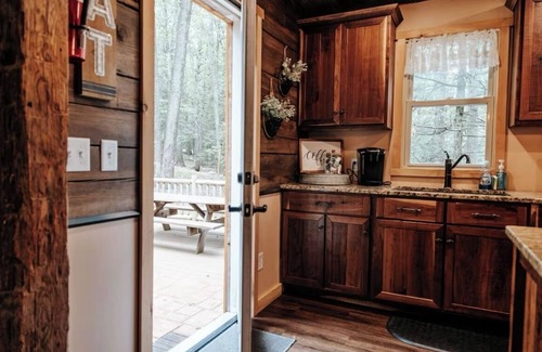 Weikert Cabine | Cozy cabin with AC, WiFi in Weikert PA