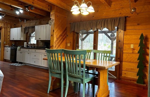 Alpine Lake Appartement | Cozy Cabin your perfect pet friendly mountain escape