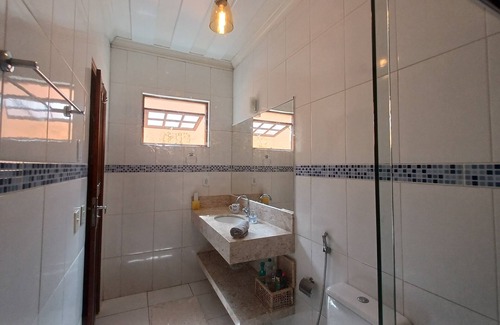 Pontal Appartement | Confortable Suite Caiçara | AC, TV & Wi-Fi à 300m du centre historique de Paraty