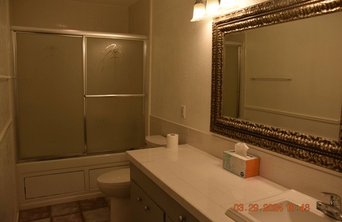 Canton Autre | Cozy Canton Cottage + Cabin - 2 separate houses on same property. Sleeps 12