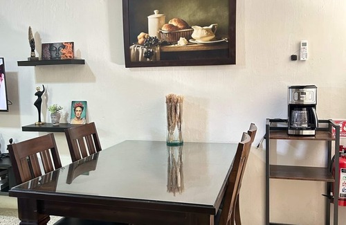 Tepic Maison | Cozy Casa Ceiba,Charming 2-bedroom house with WiFi, AC in brilliant Tepic