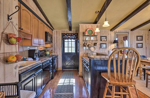 Pine Mountain Cabine | Cozy ‘Caymus Cabin’ ~ 3 Miles to Callaway Gardens!