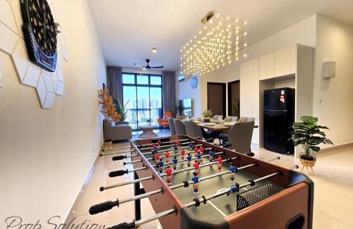 Central District Appartement | Cozy Central City 4BR Suite near JB CIQ 12Pax