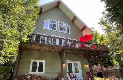Saint-Alphonse-Rodriguez Chalet De Ski | Cozy Chalet