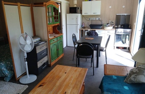 Cavan Chalet De Ski | Cozy chalet in charming Cavan with AC