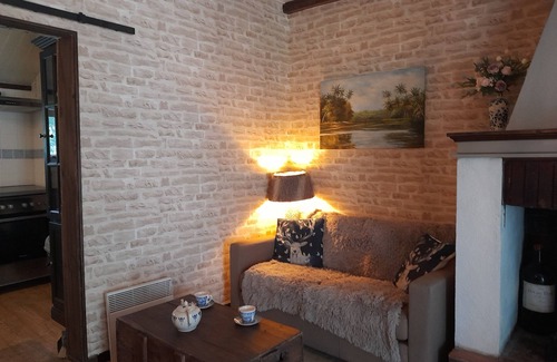 Soturac Chalet De Ski | Cozy chalet in nice Soturac with WiFi