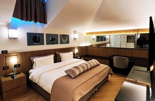 Beirut Central District Chalet De Ski | Cozy chalet in serene Beirut with WiFi, AC