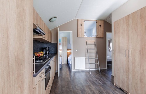 Leuken Chalet De Ski | Chalet avec terrasse couverte, dans un parc de vacances sur le Leukermeer