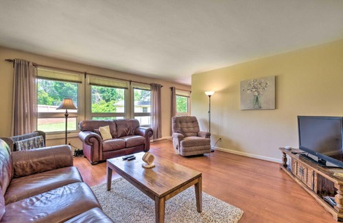Charlotte Maison | Cozy Charlotte Retreat with Yard about 5 Mi to Dtwn