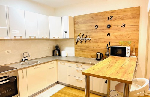Bar Copropriété | Cozy charming 2-bedroom, perfect for families, with AC, WiFi in terrific Bar