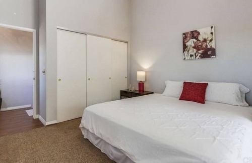 Poway Maison | Cozy, chic 2-bedroom house in the heart of Poway
