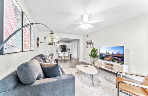 Pleasant Valley Appartement | Cozy Chic 2BR King Suite w Gym&Pool close to DT