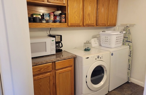 Southern Coast Maison | Cozy Coastal 1 Bedroom Vacation Home!