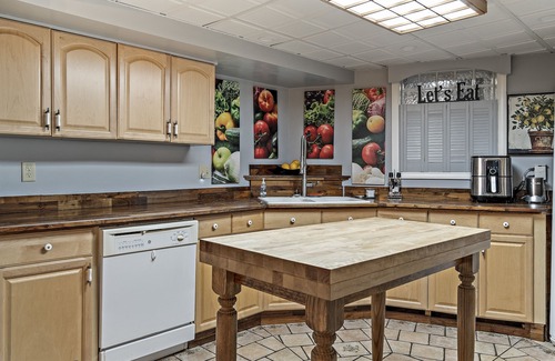 South Berwick Appartement | Cozy, coastal apartment- 5 mi to Ogunquit beach!