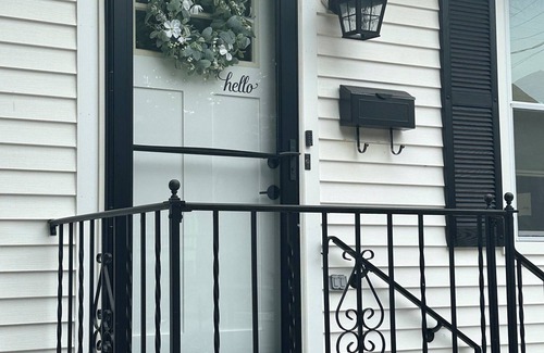 Ventnor City Maison | Cozy Coastal Retreat- Walk to the Beach, Pier, and more!