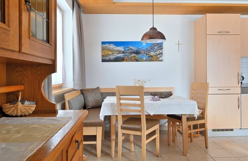Hippach Appartement | Ren. Appartement de luxe dans un endroit ensoleillé et calme avec de magnifiques vues panoramiques