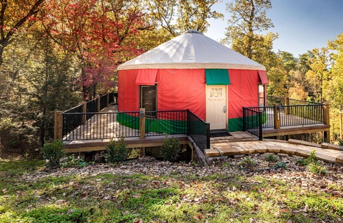 Pigeon Forge Cabine | Cozy Comforts 1br Huge Deck Hot Tub & Gas Grill - Next to Dollywood!