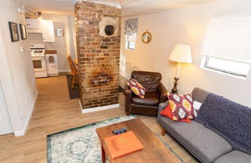 Mount Washington Maison | Cozy & Comfy Cottage in the City - w parking