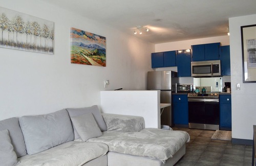 Paradise Copropriété | Cozy Condo 5 minutes from strip, airport, and UNLV