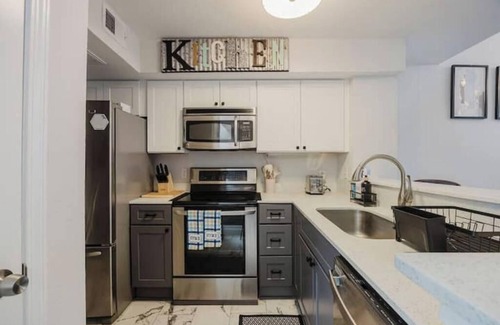 Las Colinas Appartement | Cozy Condo 8 mins to DFW Airport