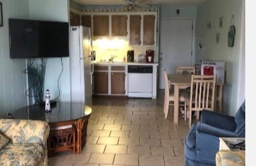 North Myrtle Beach Copropriété | Cozy Condo at the point of Cherry Grove Beach