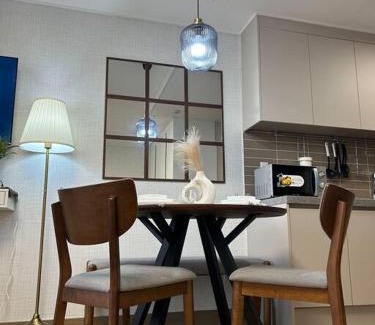 Clark Freeport Appartement | Cozy Condo in Clark Pampanga with Free Parking & Pool Access